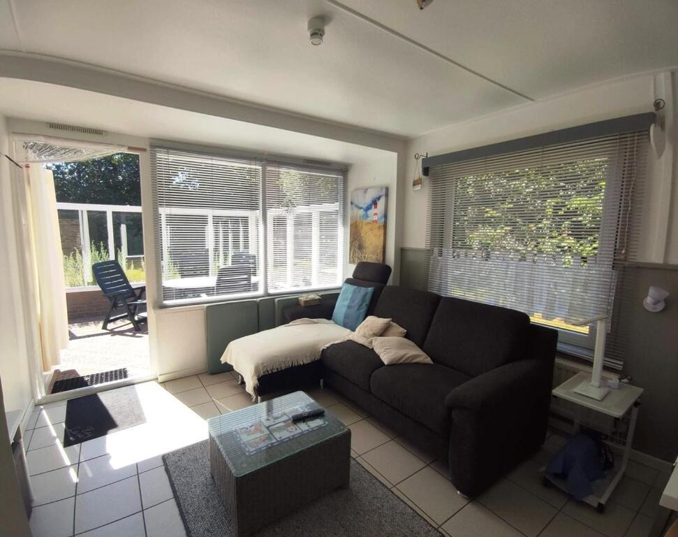 Vakantiehuis Hollum Ameland Dichtbij Strand En Met Ruime Tuin - Ameland39 Nl Extérieur photo