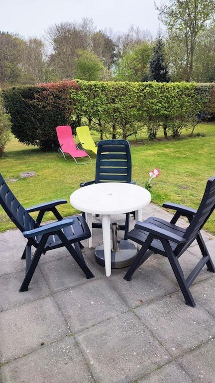 Vakantiehuis Hollum Ameland Dichtbij Strand En Met Ruime Tuin - Ameland39 Nl Extérieur photo